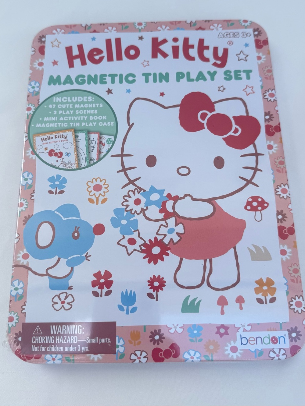 💖✨ NWT Hello Kitty Magnetic Tin Play Scene Kit – Travel Imaginative Play Set! ✨💖 - Picture 7 of 9